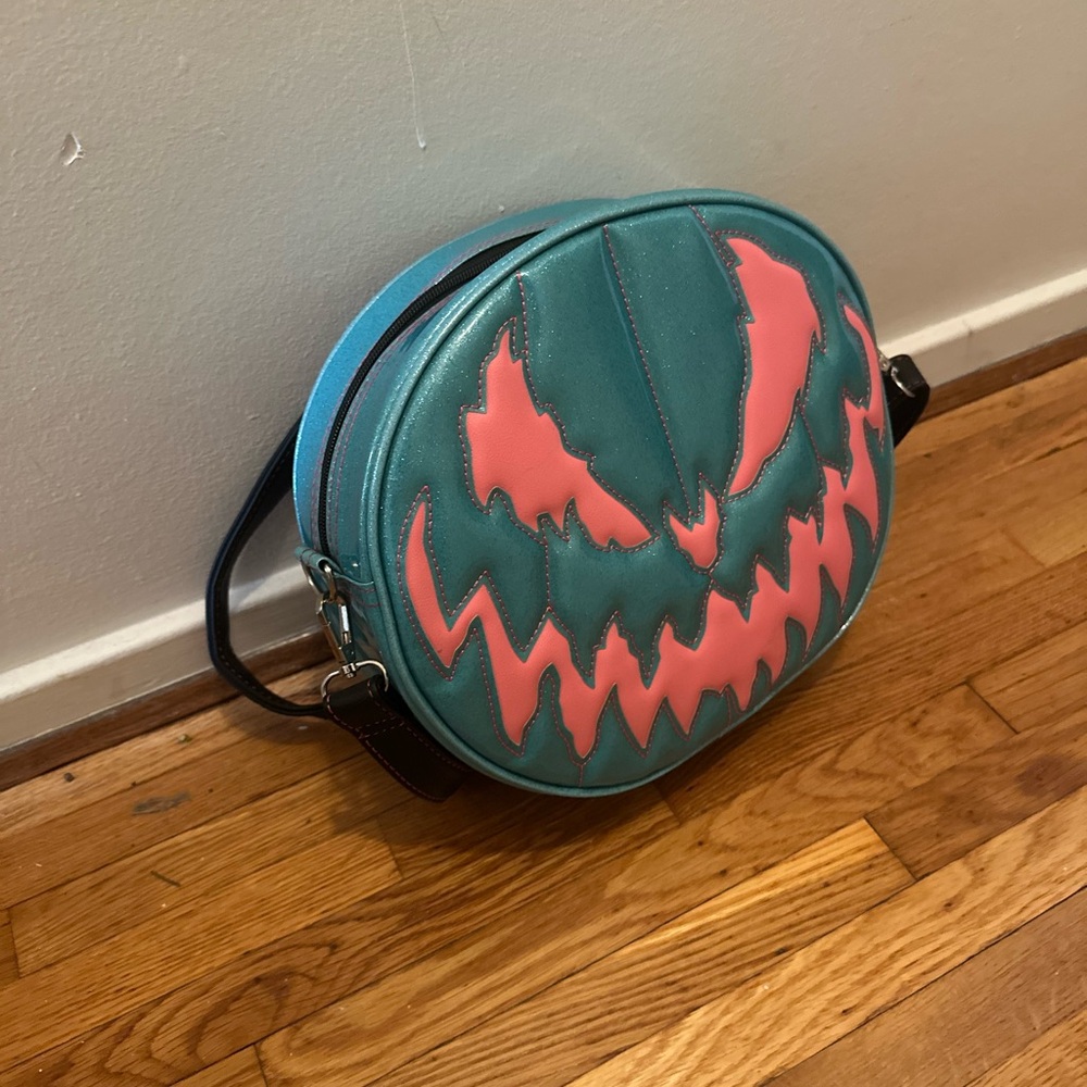 LOVE PAIN AND STITCHES PUMPKIN KULT VINYL HALLOWEEN BAG